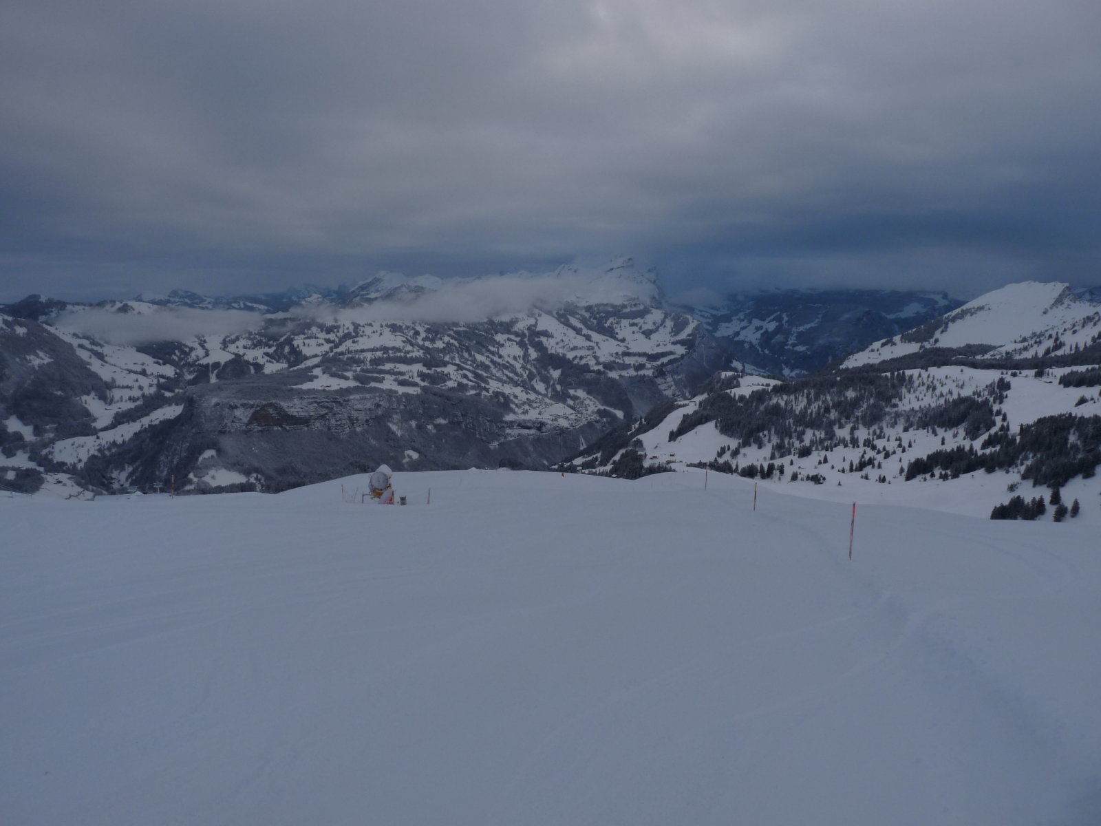 kevesen voltak a pályákon