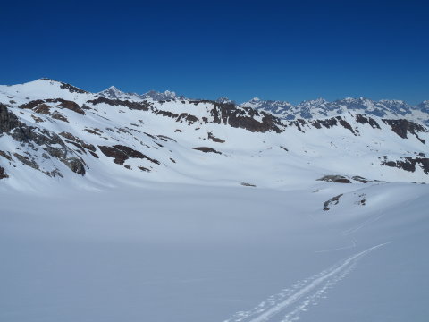 visszafelé nézve jó sípályának tűnik