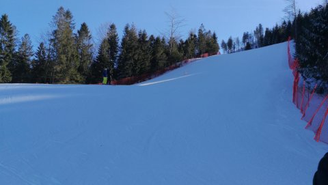 Senki, de ki van a liftnél?