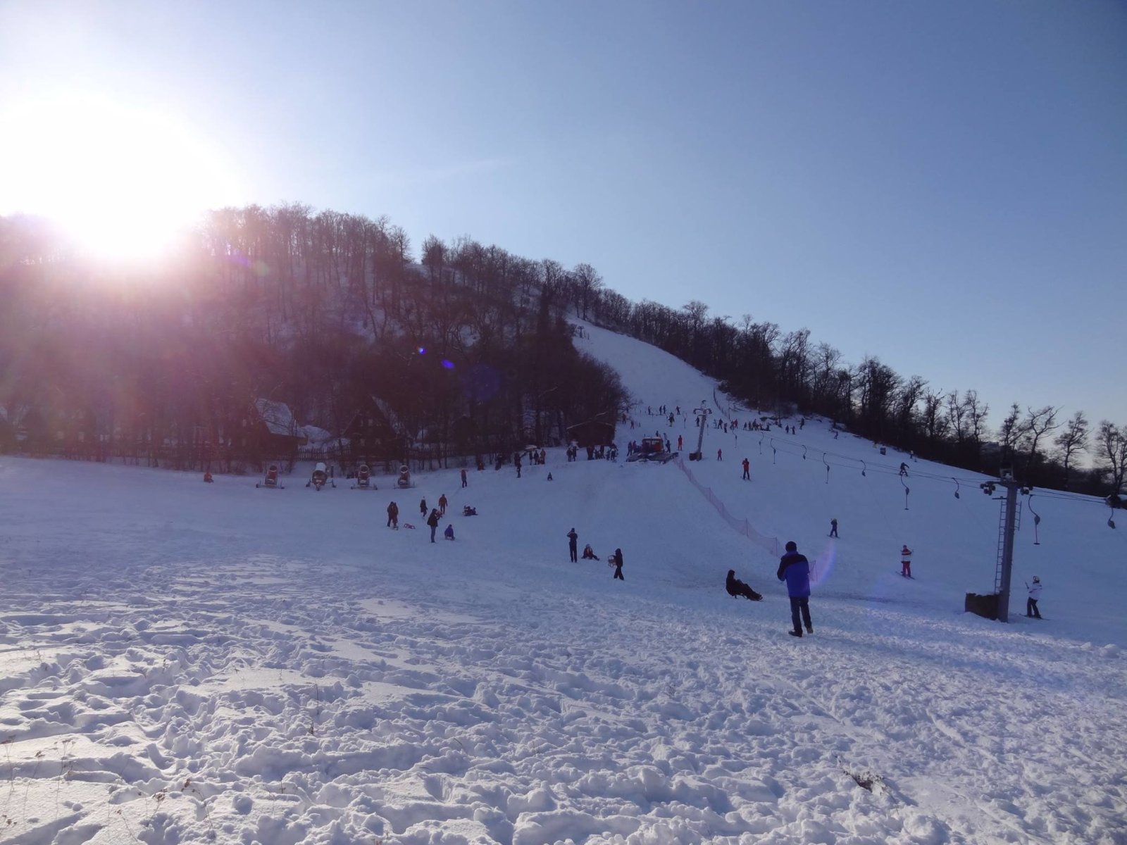 Visegrádon is hosszú volt a szezon és funparkkal is bővült a síterep.