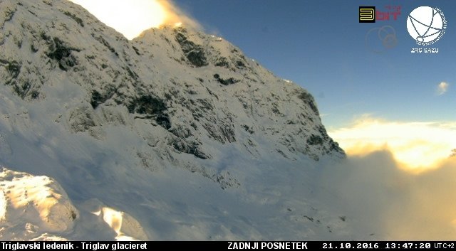 Már napsütésben a Triglav