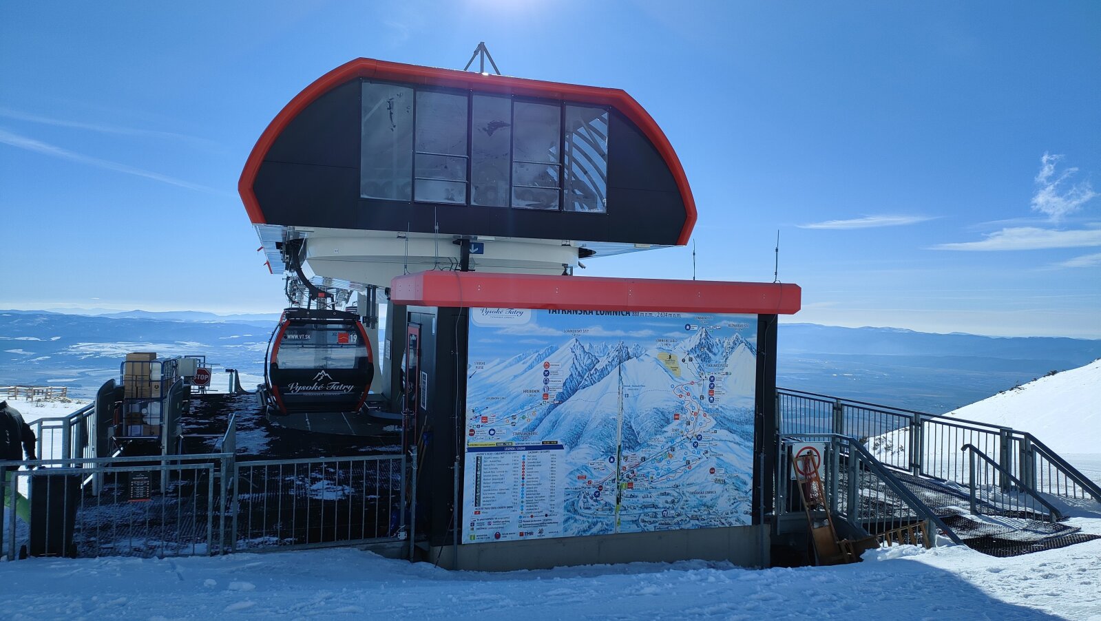 A kabinos lift felső állomása 