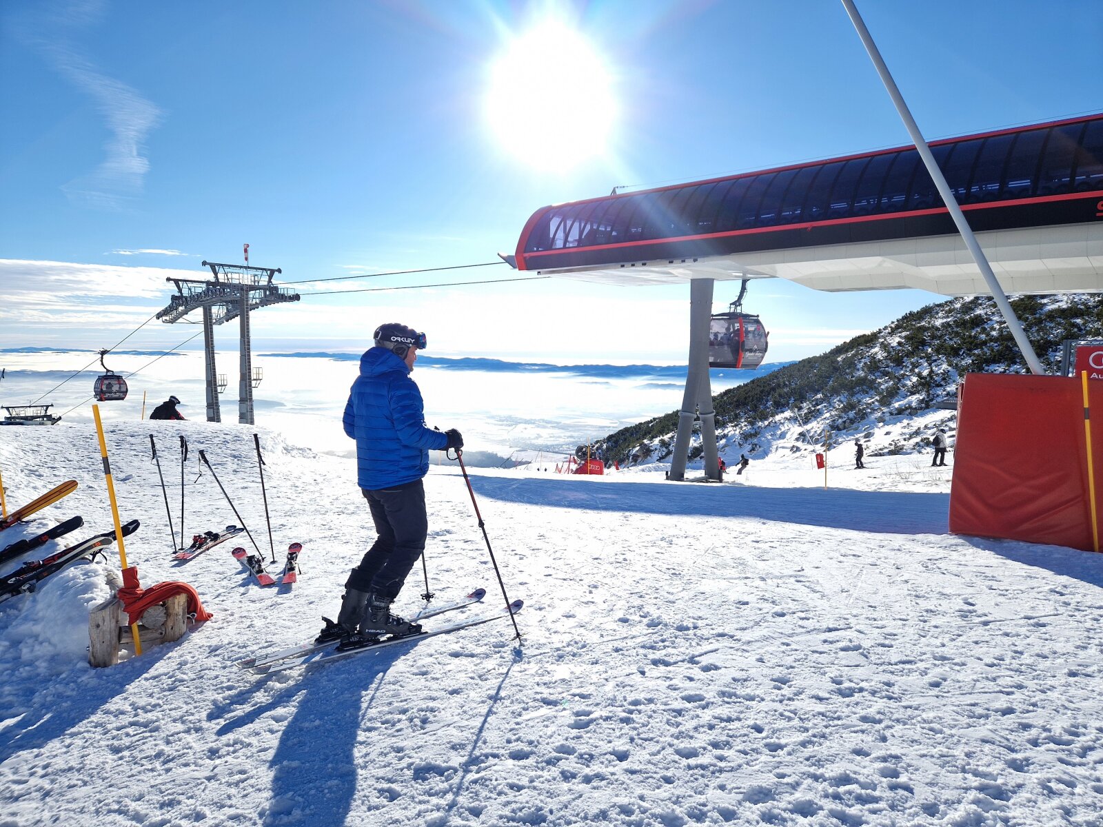 A felhők fölött, napsütésben síeltünk Lomnicon