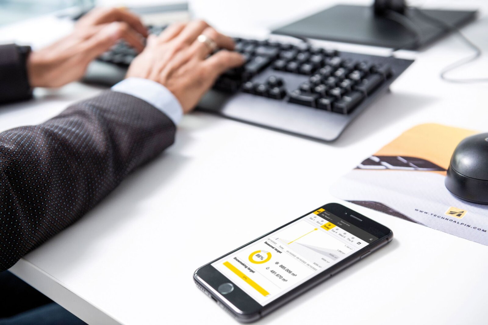 Hóágyúrendszer-kezelő szoftver és applikáció I Fotó: technoalpin.com