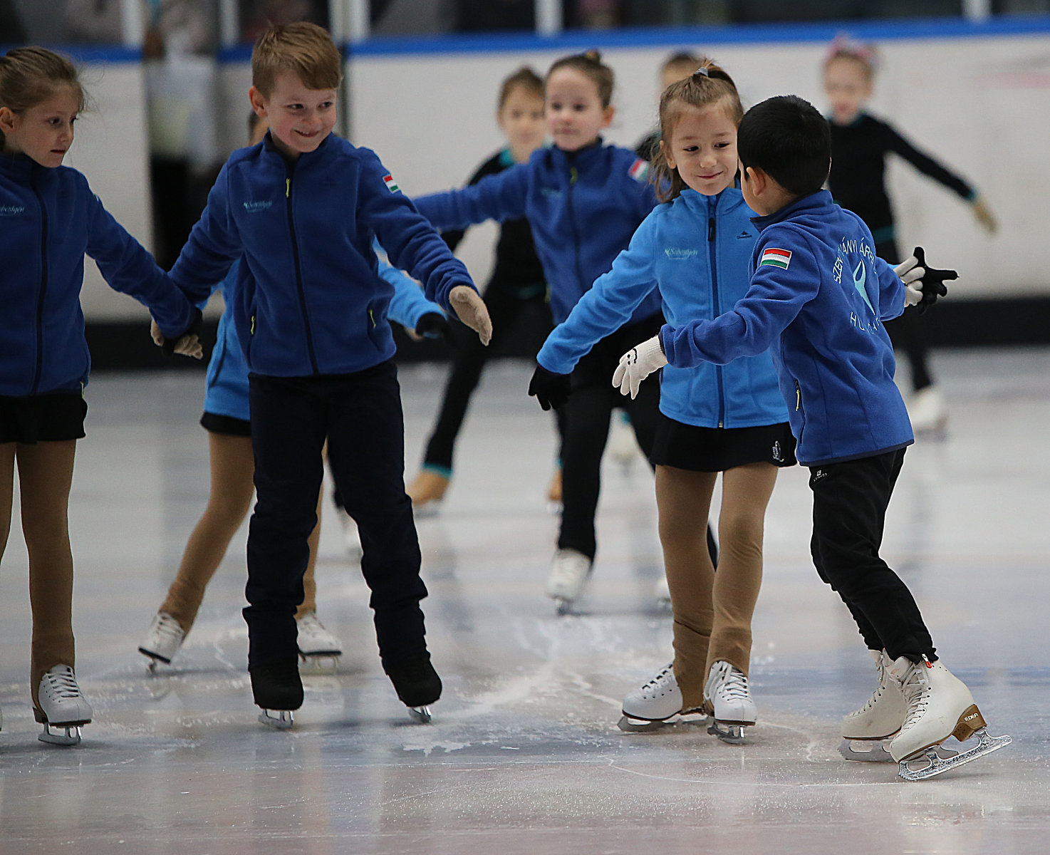 korcsolyazo-gyerekek.JPG