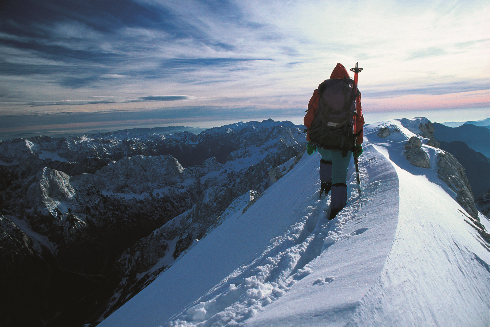 A Jalovec csúcson - ez Szlovénia 6. legmagasabb csúcsa a Júliai-Alpokban | Fotó: J. Skok