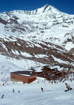 E nagy vendéglő alatti felvonókra csak a kombinált bérletek érvényesek