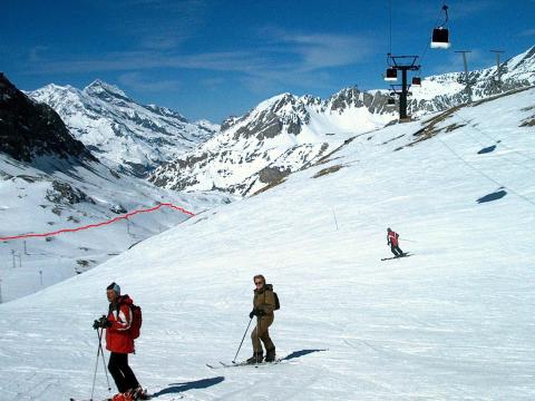 Gleccseren és az átkelő fittől az L