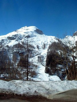 Az egyik lejövő pálya részlete