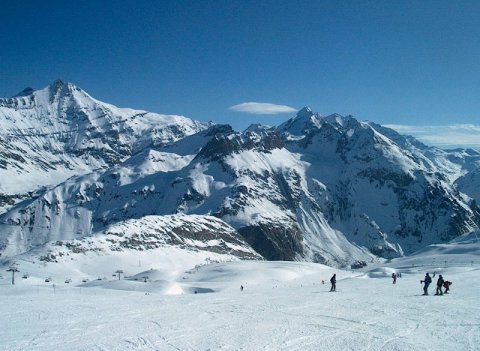 Lefelé a völgyben húzódó zónahatár felé