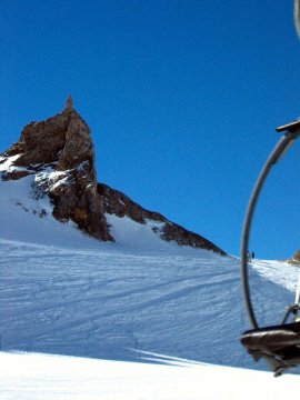 "Világító torony"