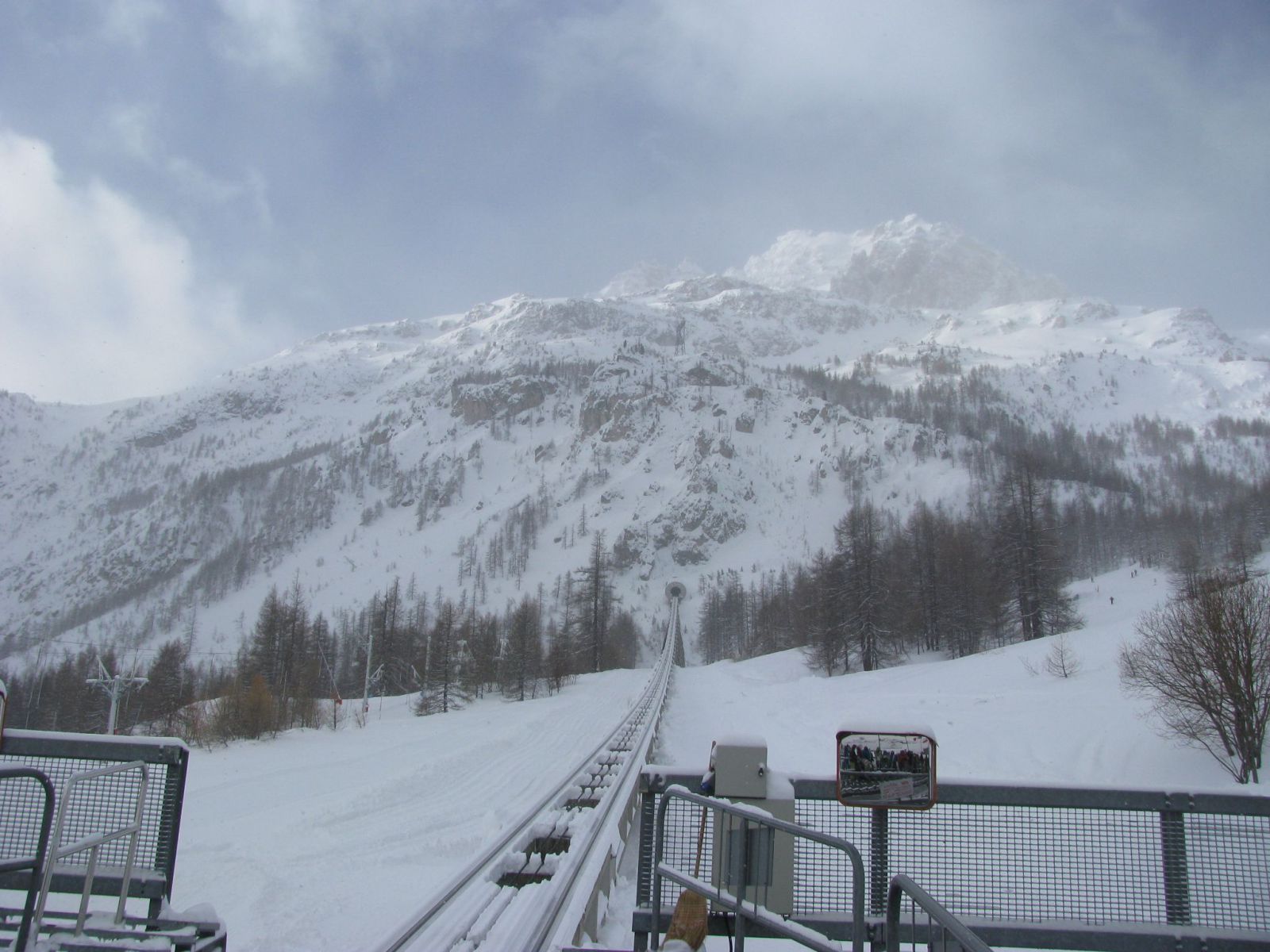 A Funival nevű gyorsvasút Val d'Isére-ben
