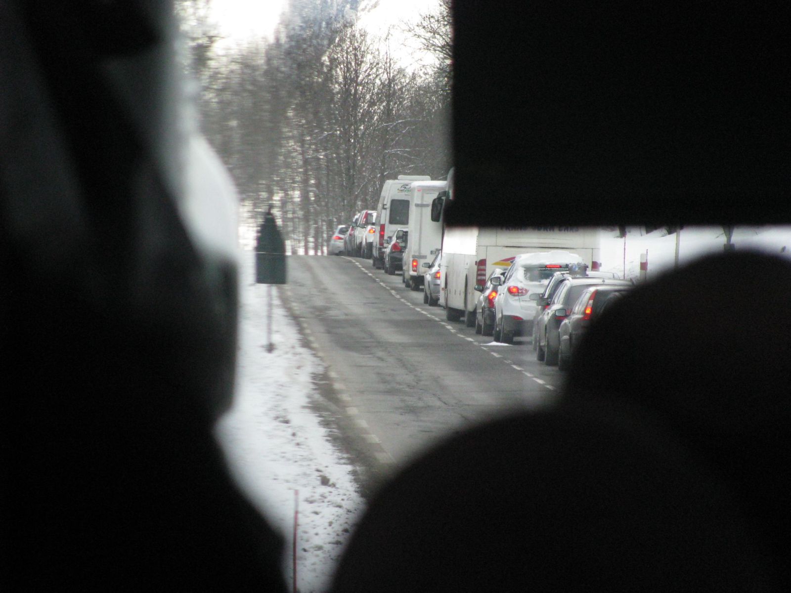 A turnusváltás okozta dugó Bourg St. Maurice előtt