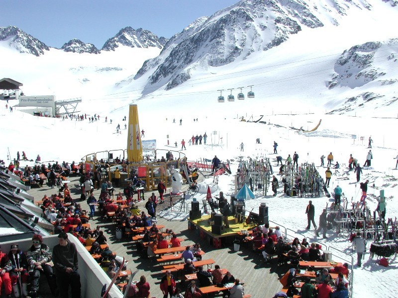 Napozóterasz a Pitztal gleccseren