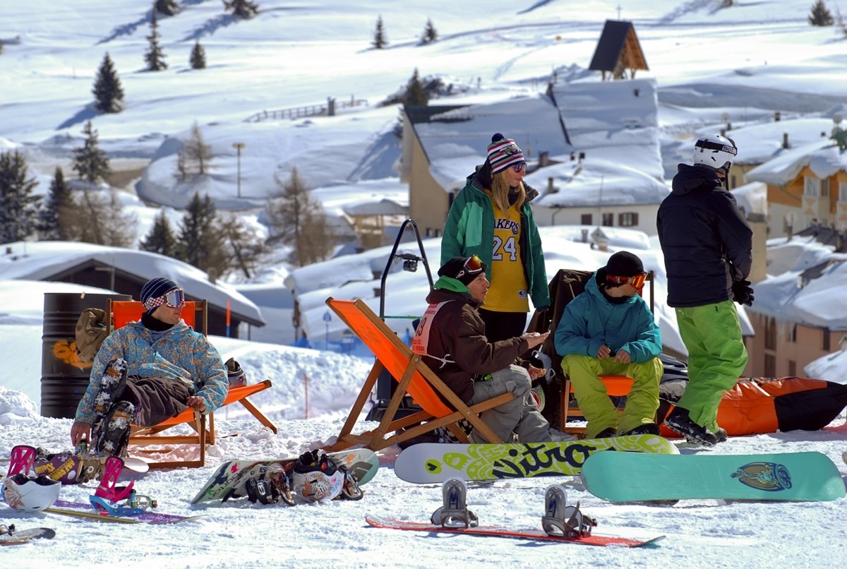 adamello-freestyle-arena-snowboard.JPG