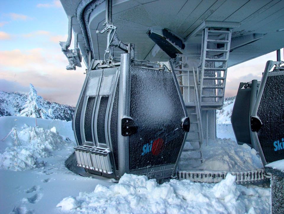 tonale-kabinos-lift.jpg