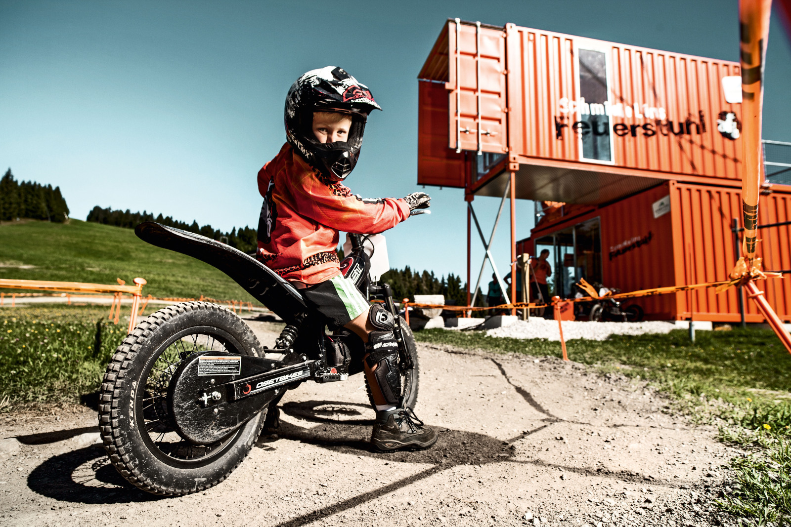 Schmidolin. Motokrossz pálya gyermekeknek Zell am See-től nem messze, a Schmittenhöhén.