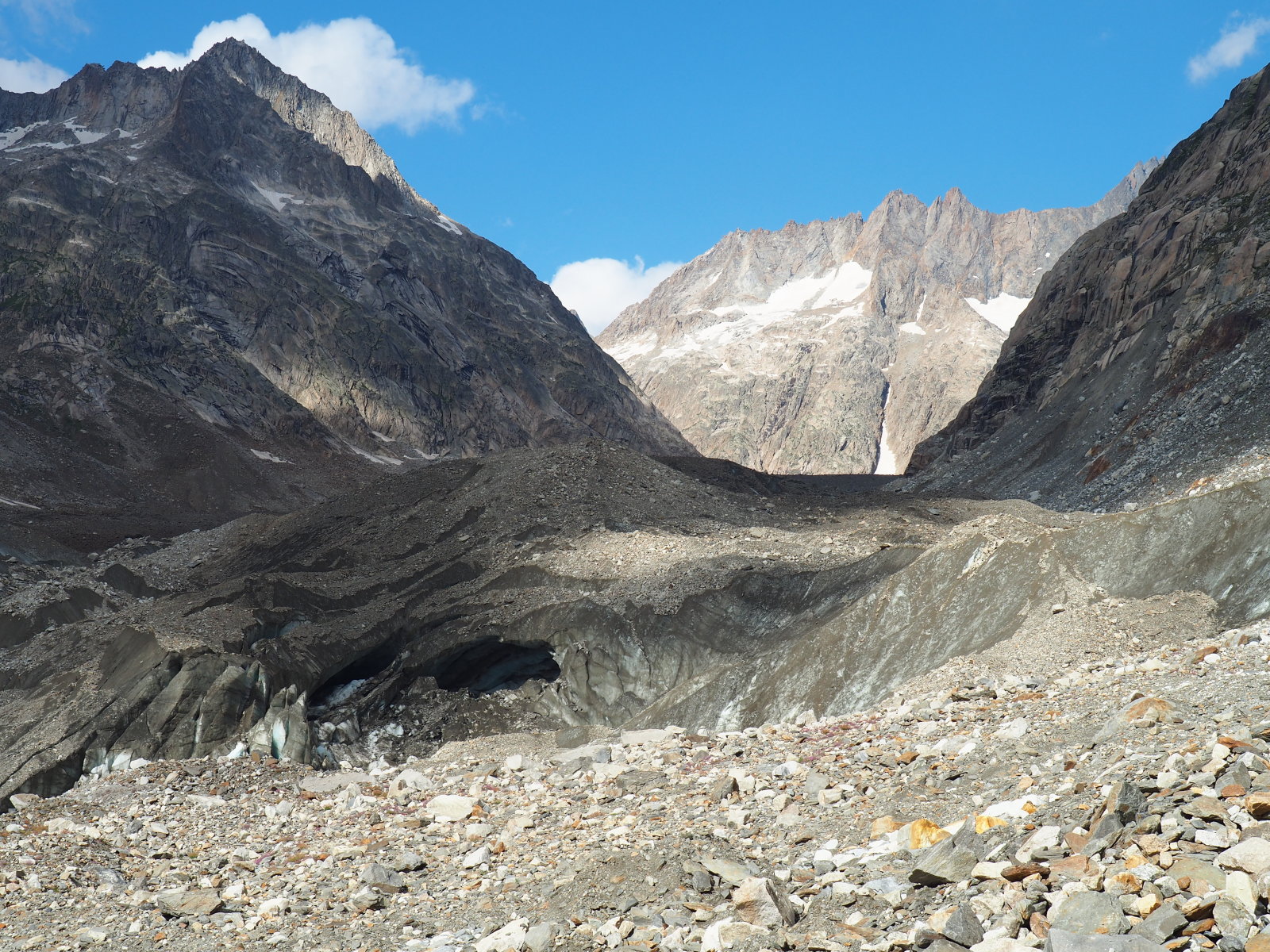 Moréna, moréna, moréna (nem kérlek, hogy légy az enyém)