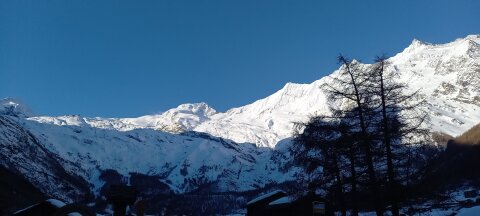 Saas-Fee a buszpályaudvar mellett