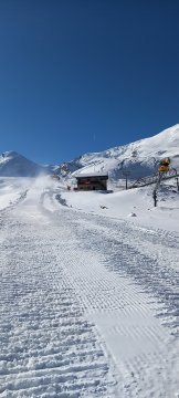 2870 méteren hóágyuznak