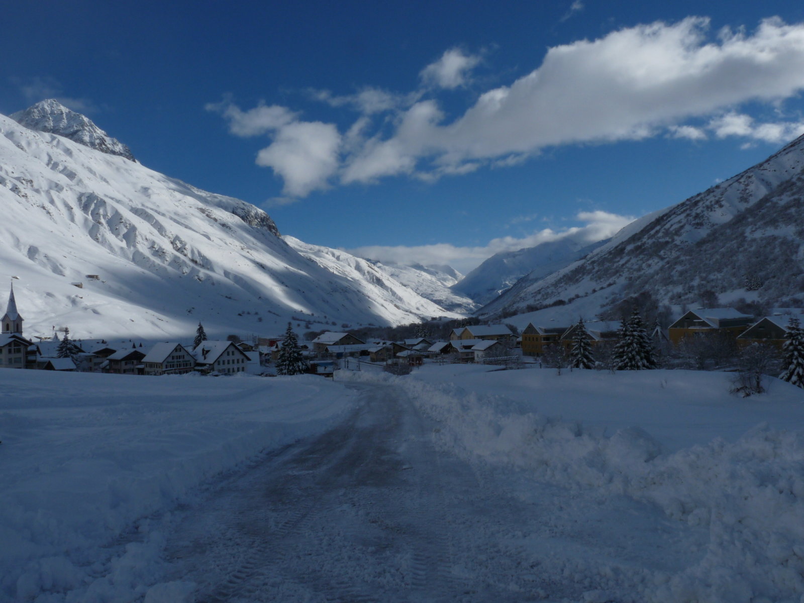 Realp végétől ahonnan kezdődik a Furka hágó