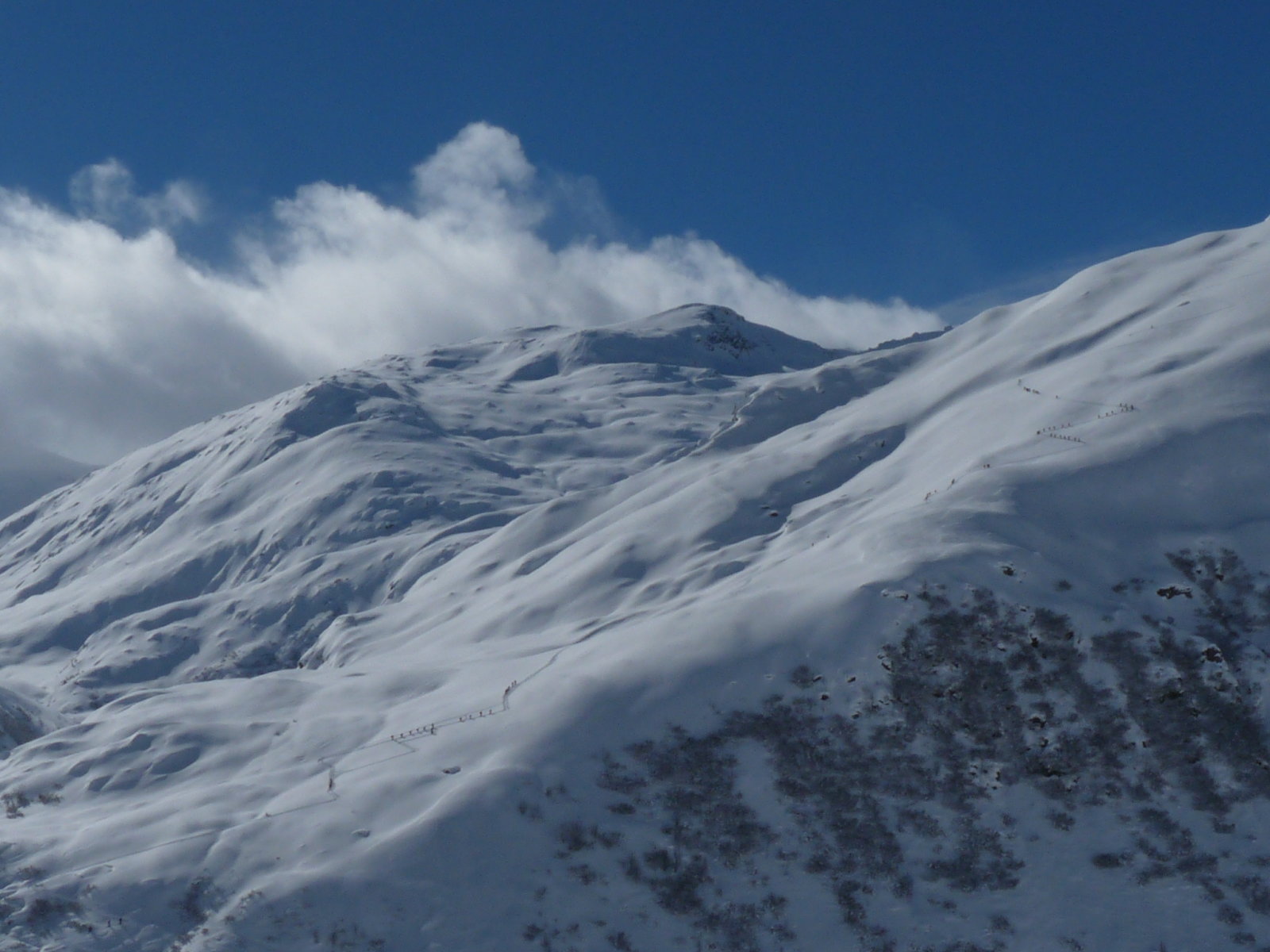 a szemben levő hegyen is voltak vagy 100-an