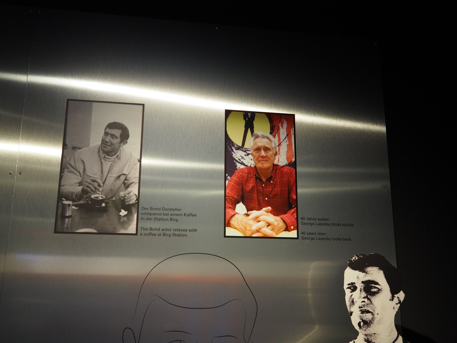 James Bond(George Lazenby) a forgatáskor és 40 évvel késöbb ismét visszatért a Schilthornra