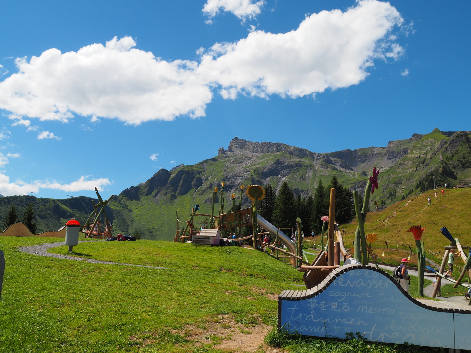 Játszótér 1907m-en tsz felett