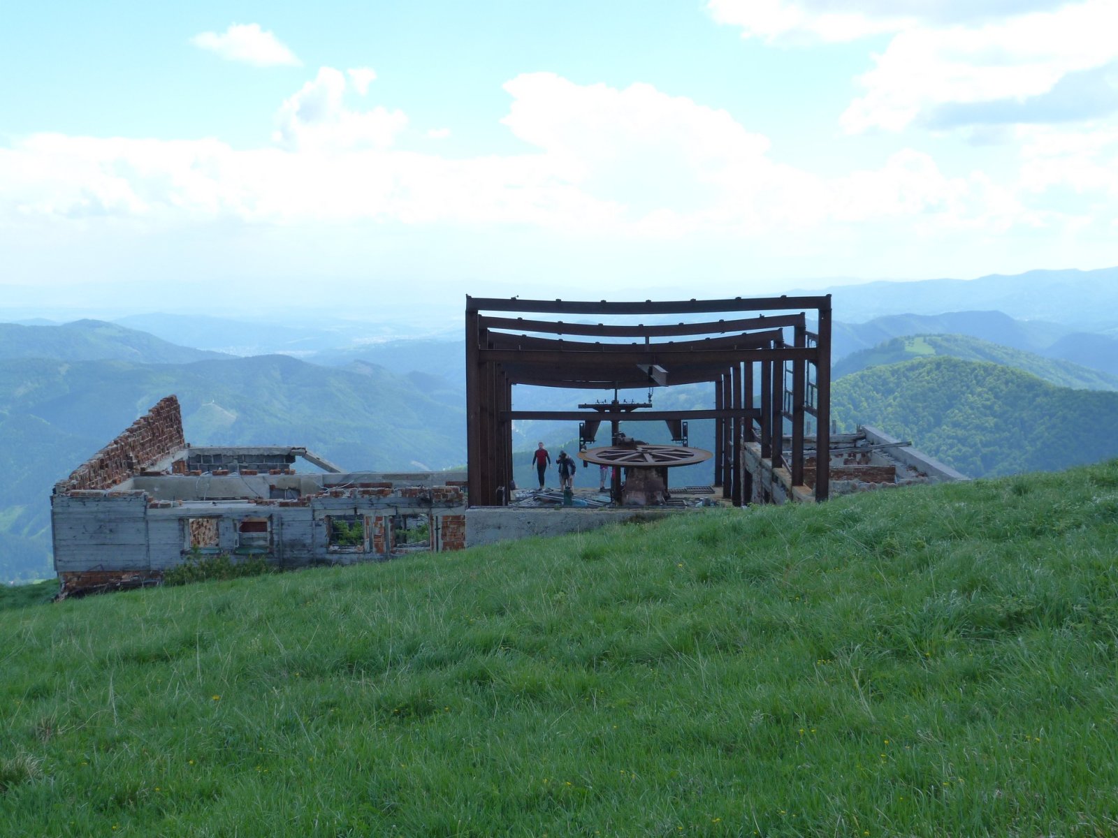 Régi felvonó romjai