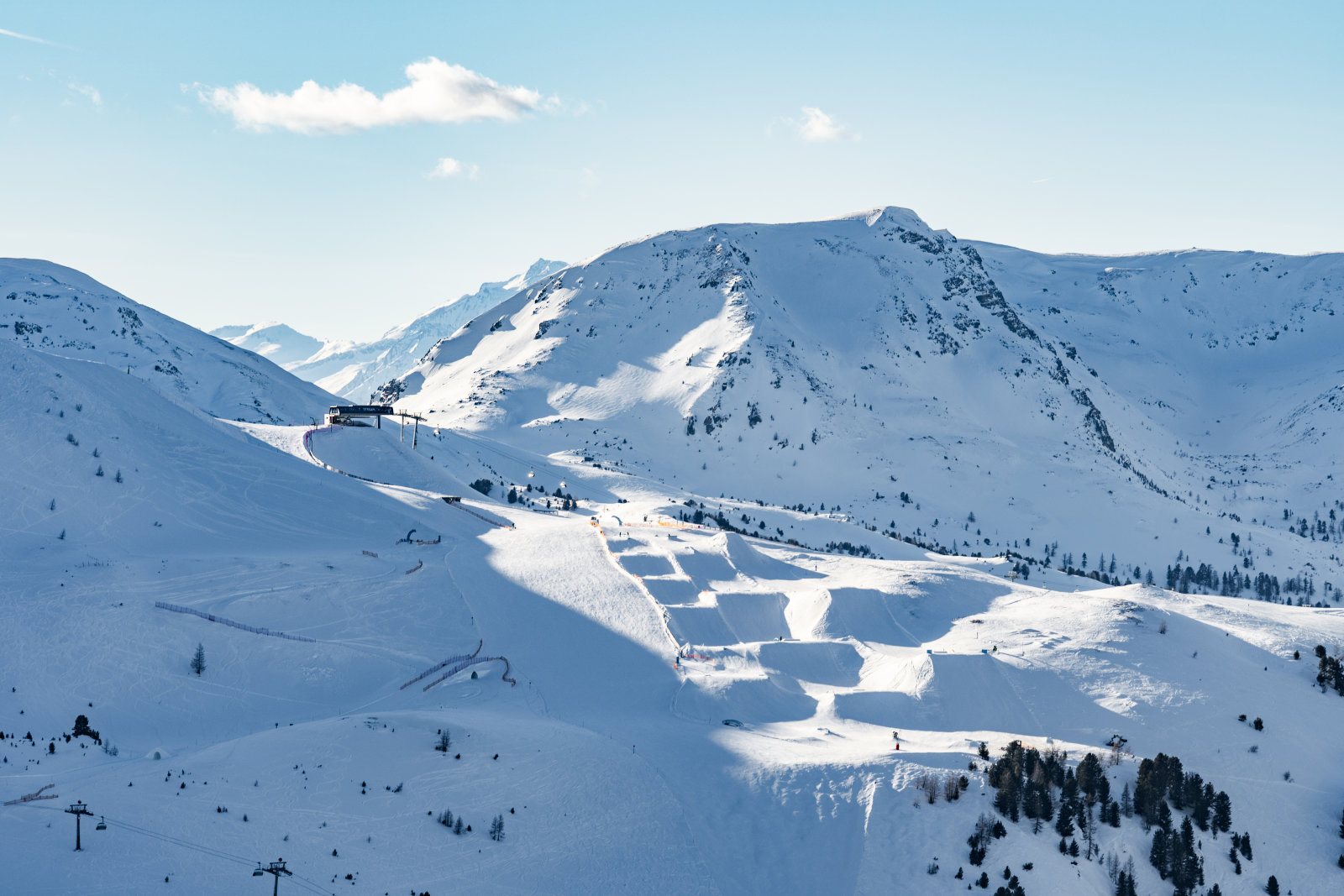 Turrach síközpont látképe