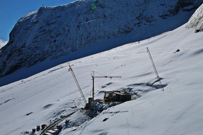 Épül a hegyállomás (szeptember eleji felvétel) - Fotó: Stánicz Balázs - Kattints a képre a nagyításhoz