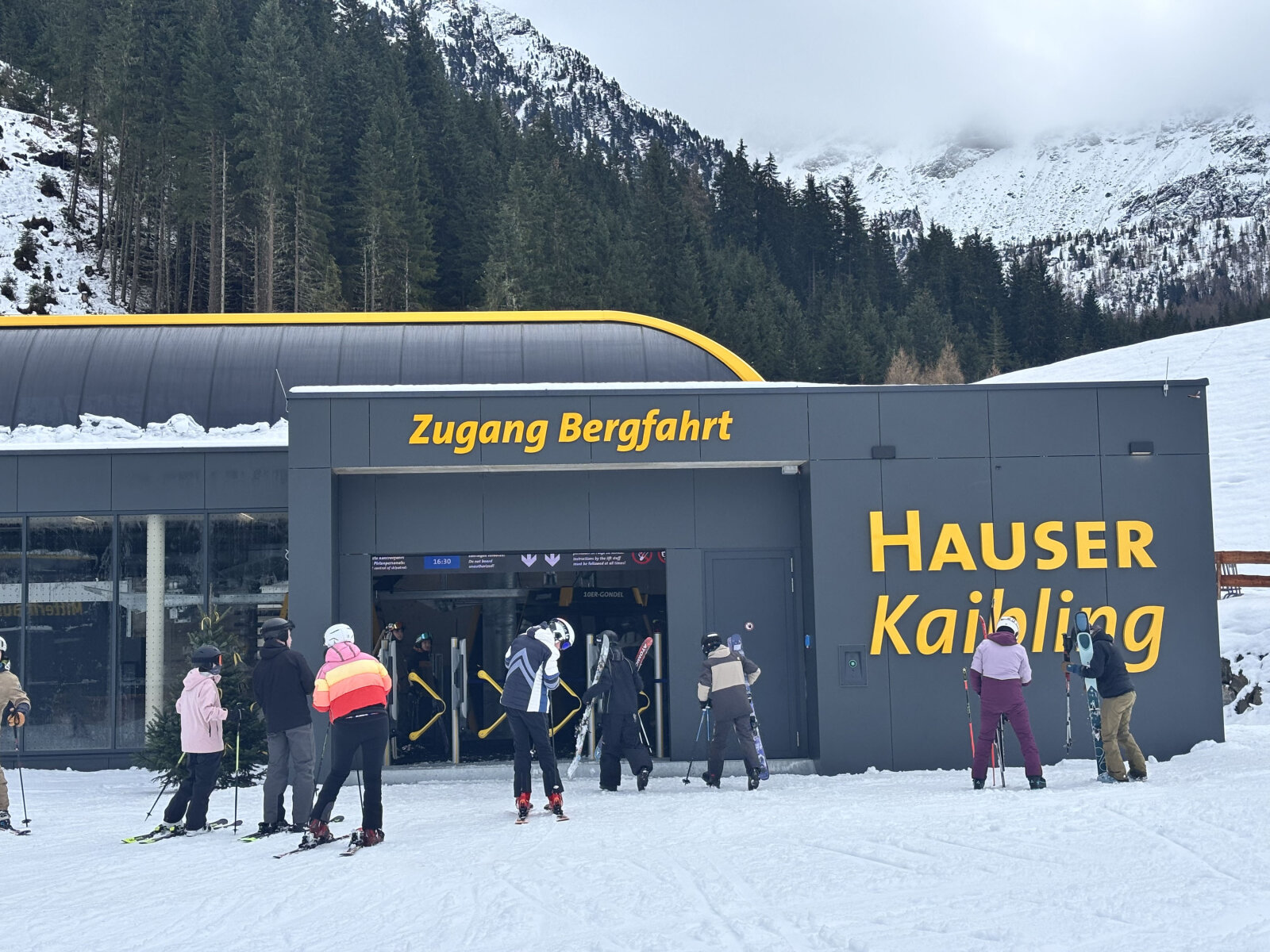 Idén átadták az új lifteket. Ski amadé síterepen: 1 síbérlet, 5 régió, akár 760 km pálya és 270 felvonó !