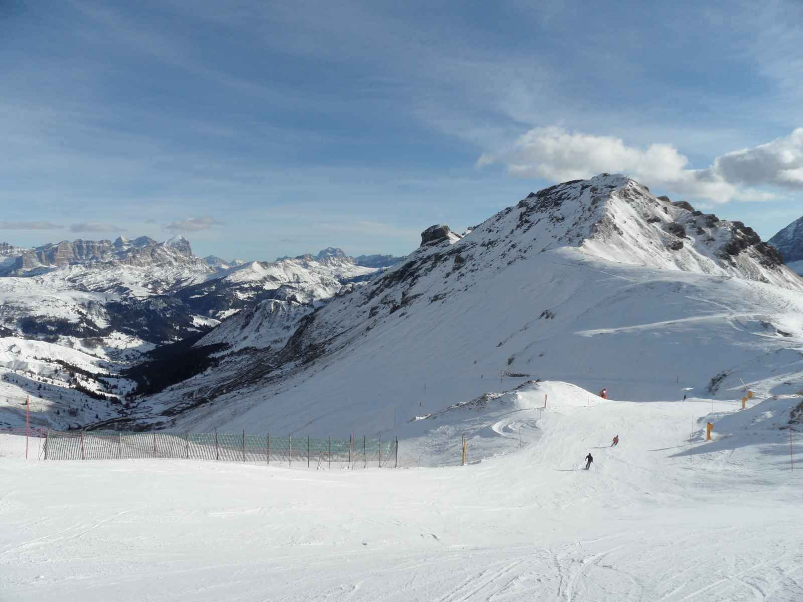 Sella Ronda - panoráma Arabba irányába a Passo Pordoi-ról