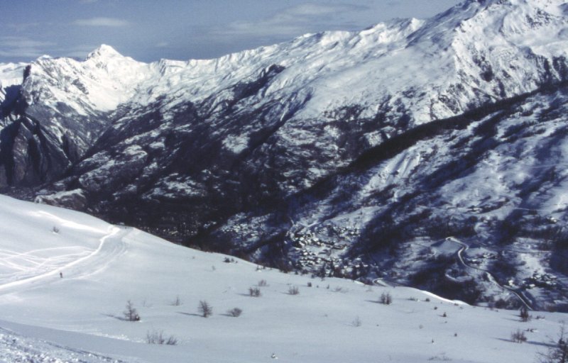 Valmeinier 1500 az öregfalú ahol az átkelő lift van