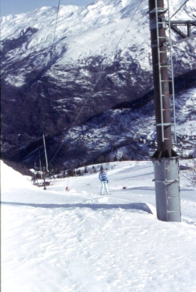 Plató-ra (2524 m) vivő liften