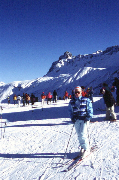 2020 m pont. Háttérbena Gr.Nielard (2551 m)