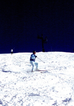 A gerinc pályája melyen délben már lazúl a hó