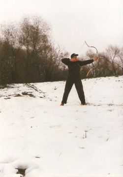 Téli íjászaton Erdélyben. Na hol az a téli álma után roppant éhes emberevő vérmedve?