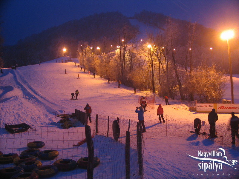Visegrád - esti síelés a tanulópályán - 2017 január