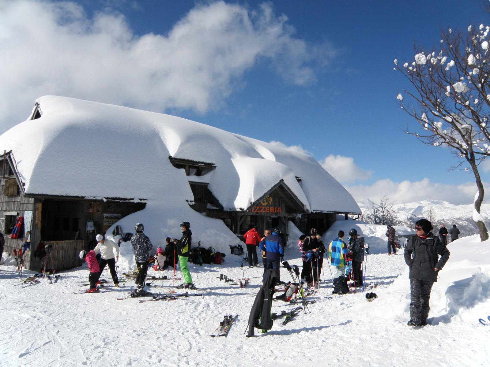 Pizzeria Burja - a tetőtérben hangulatos pályaszállás