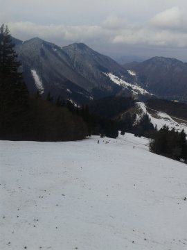 4-es pálya, kitűzött szlalom pályával