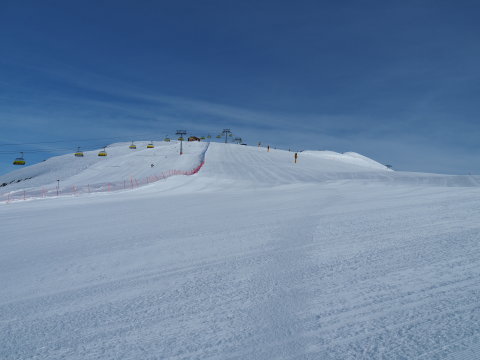 Reggel a Wixi felvonó melletti pályán