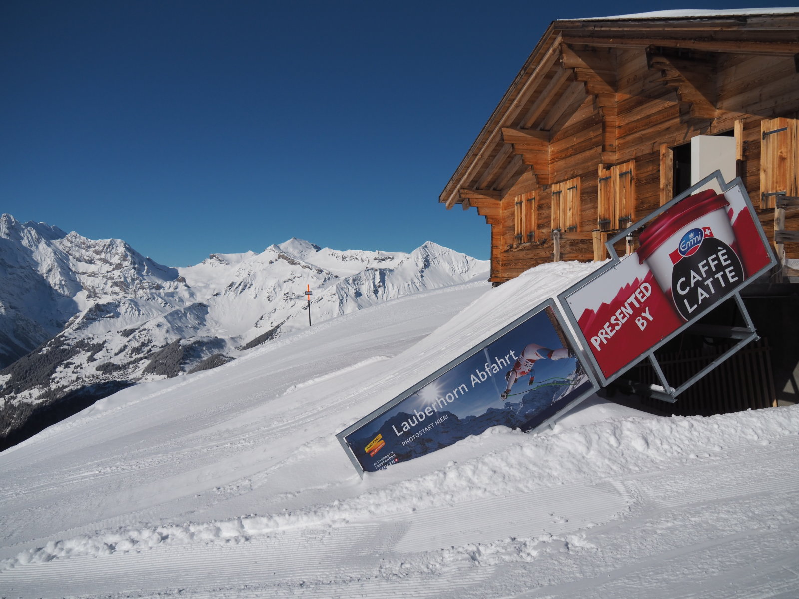 innen indul a Lauberhorn