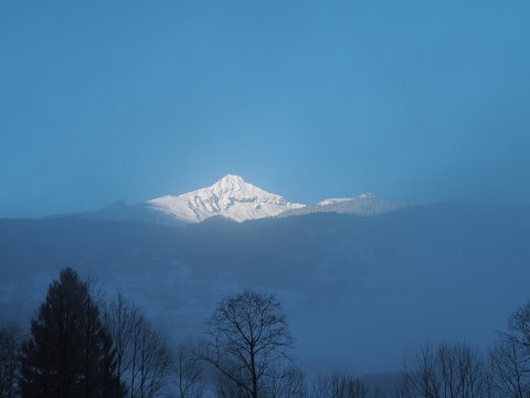 március 14-én 7:50-kor a völgyből a Mannlichen