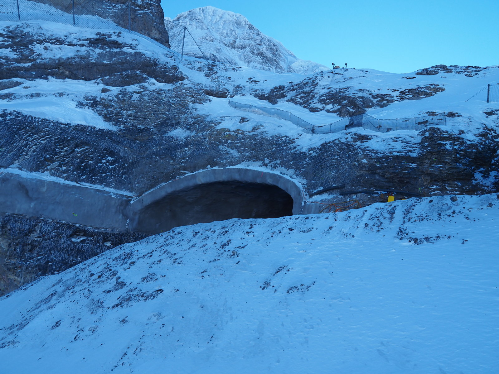 Az Eiger Nordwand hegy állomása mellett építkeznek. Valószínűleg itt lesz az új felvonó hegyállomása