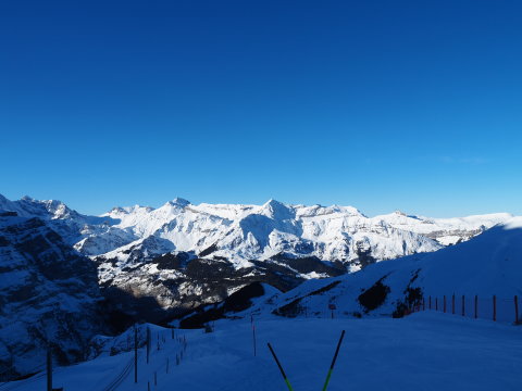 Szemben a Schilthorn