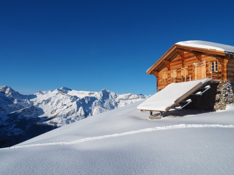 a Lauberhorn induló pontjánál még nincs sok hó de majd 1.5 hónap múlva (a verseny kezdetekor) lesz