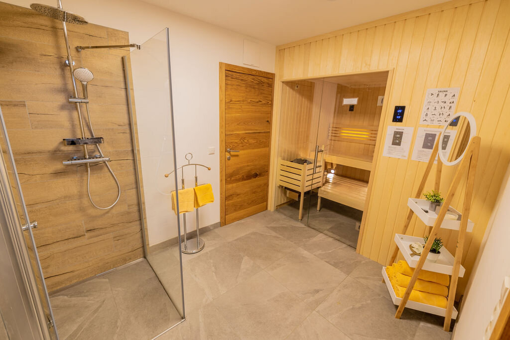 13-as, 3 szintes sorház