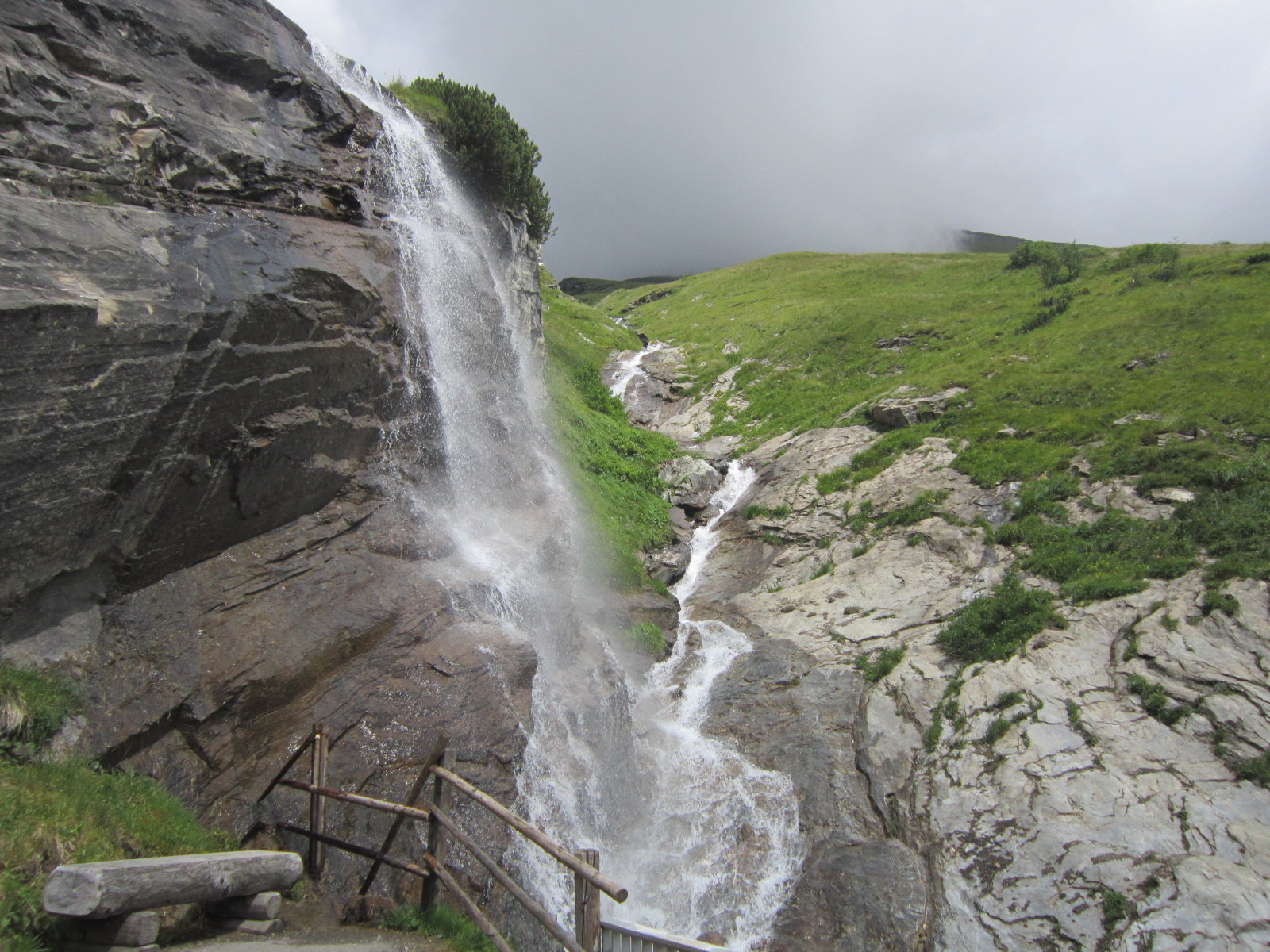 Fensterbach (2058 m t.sz.f.) vízesés