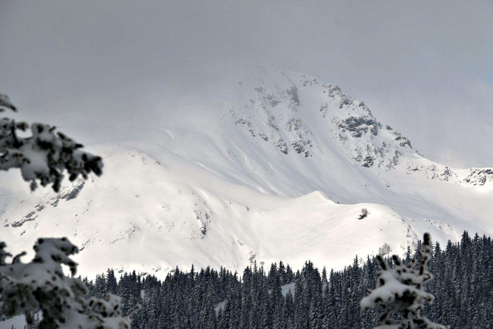 A Glemmvölgyi-Alpok vonulatai